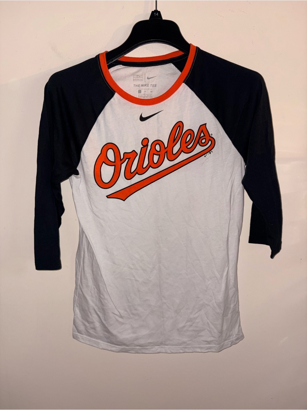 Nike Baltimore Orioles 3/4-sleeve raglan size small